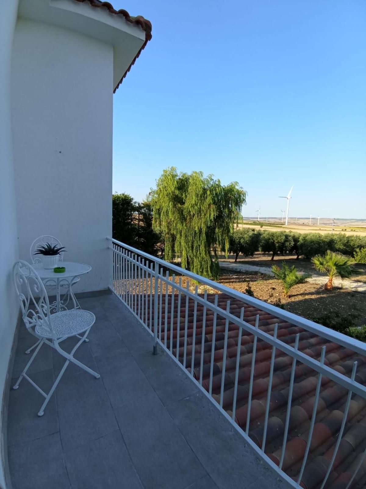 Tenuta Viale Degli Ulivi San Martino in Pensilis Екстериор снимка